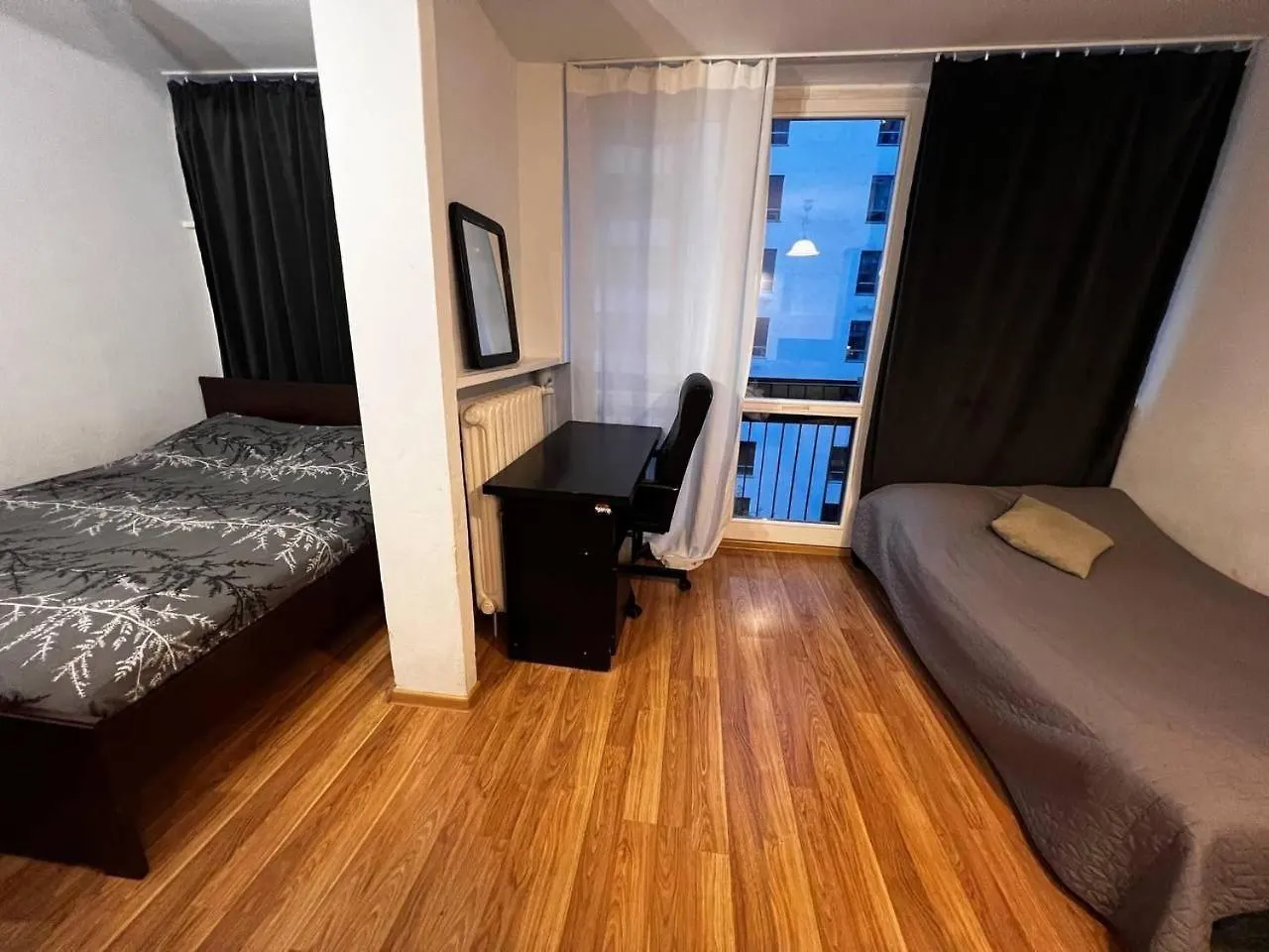 Na Apartment Near Rondo Onz In The Centrum Of ורשה